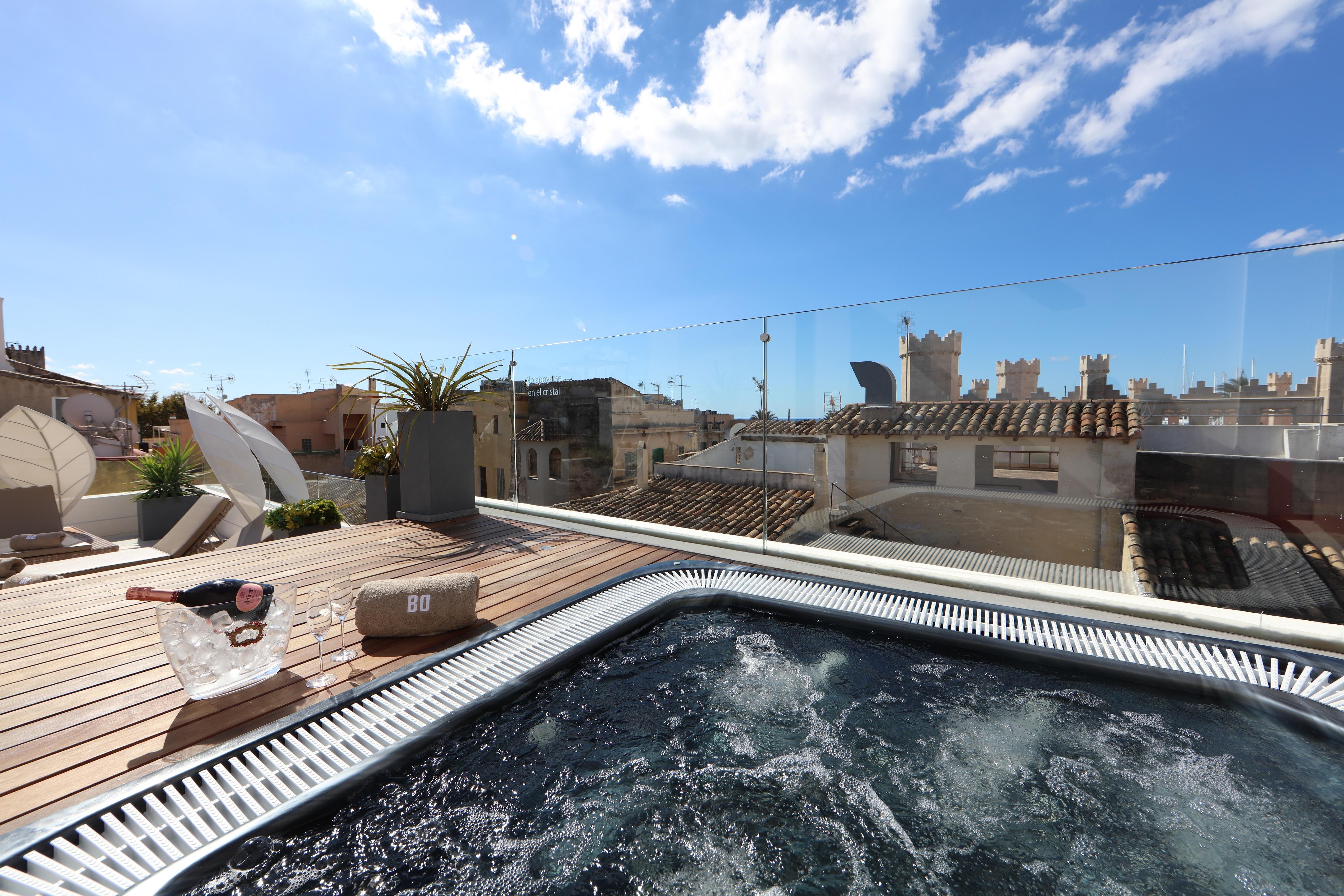 Bo Hotel Palma Exterior foto Rooftop jacuzzi